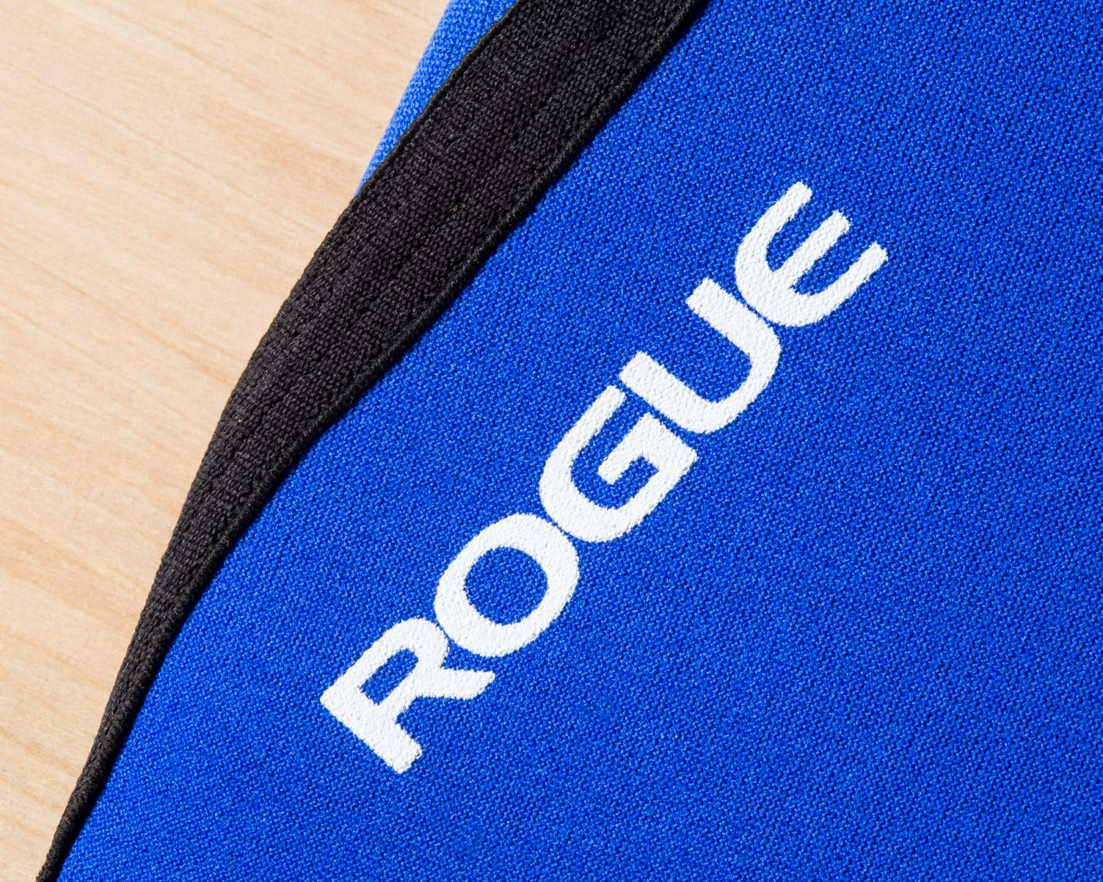 Rogue Fitness Rogue 5MM Knee Sleeve - Pair - Image 3